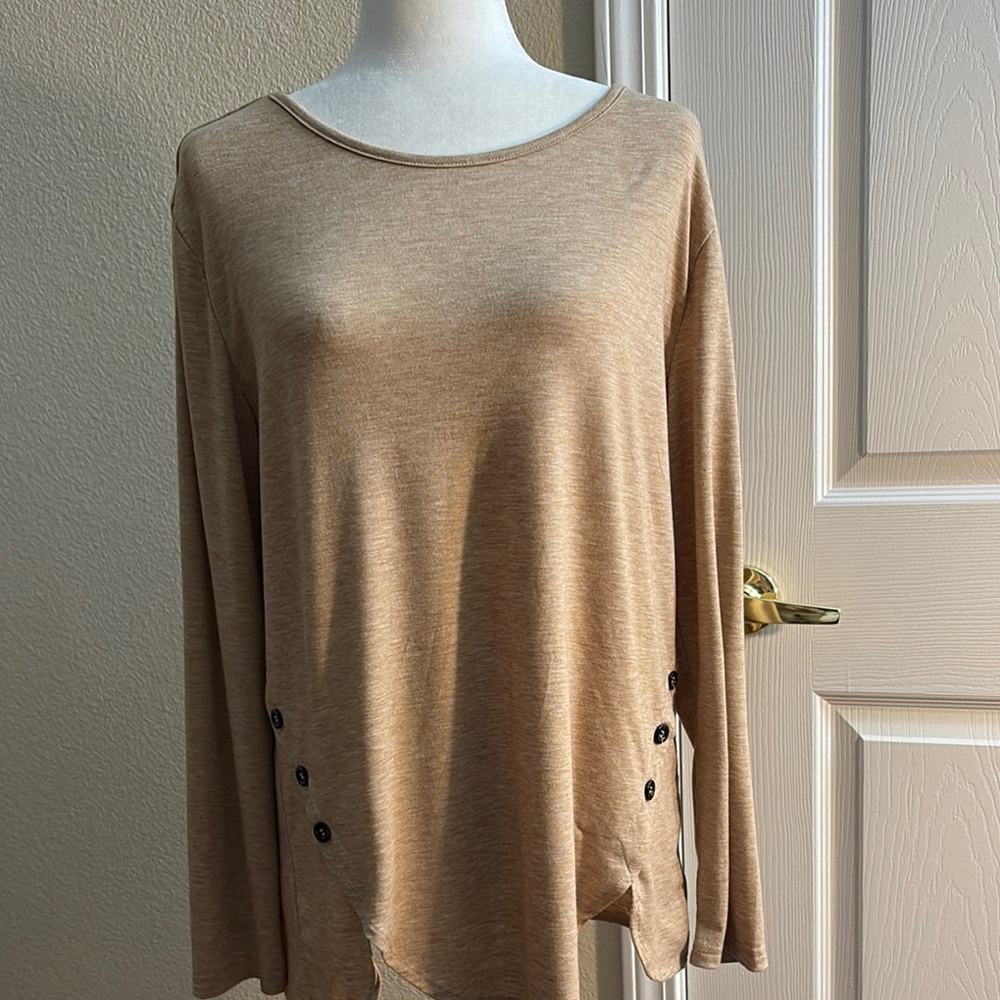 Women’s Coffee Colored Long Sleeve scoop Neck Top Button Detail Size Medium